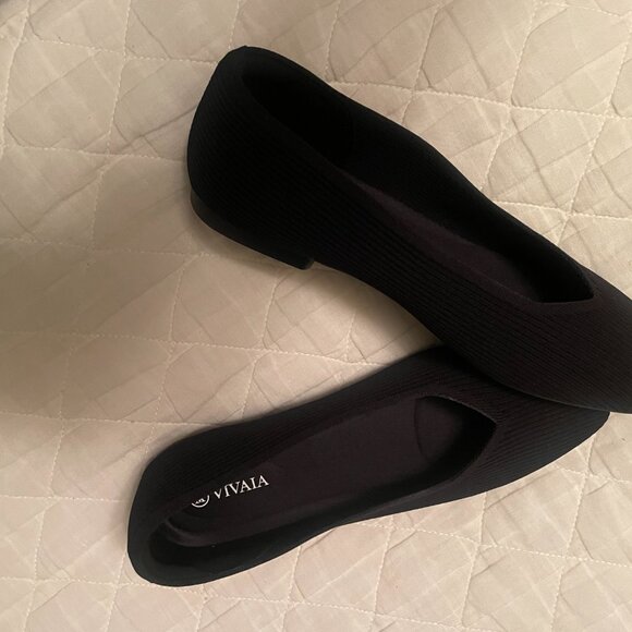 NWOT VIVAIA Margot 2.0 Square-Toe V-Cut Flats Black, Size 8.5 - EU 39.5 - Picture 5 of 6